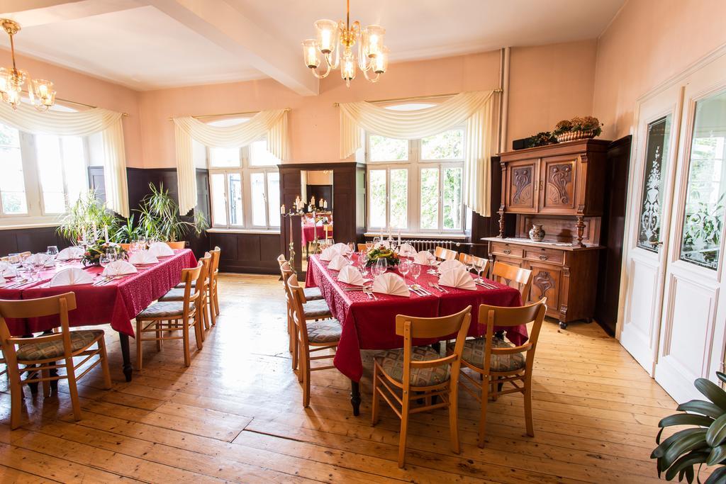 Hotel Leyscher Hof Leutesdorf エクステリア 写真