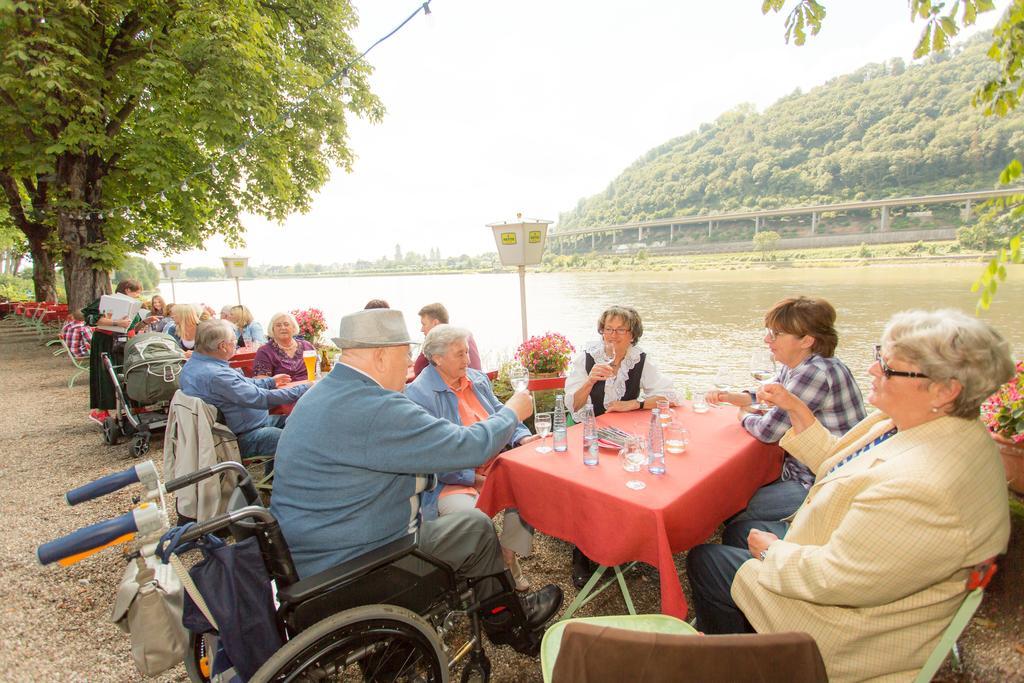 Hotel Leyscher Hof Leutesdorf エクステリア 写真