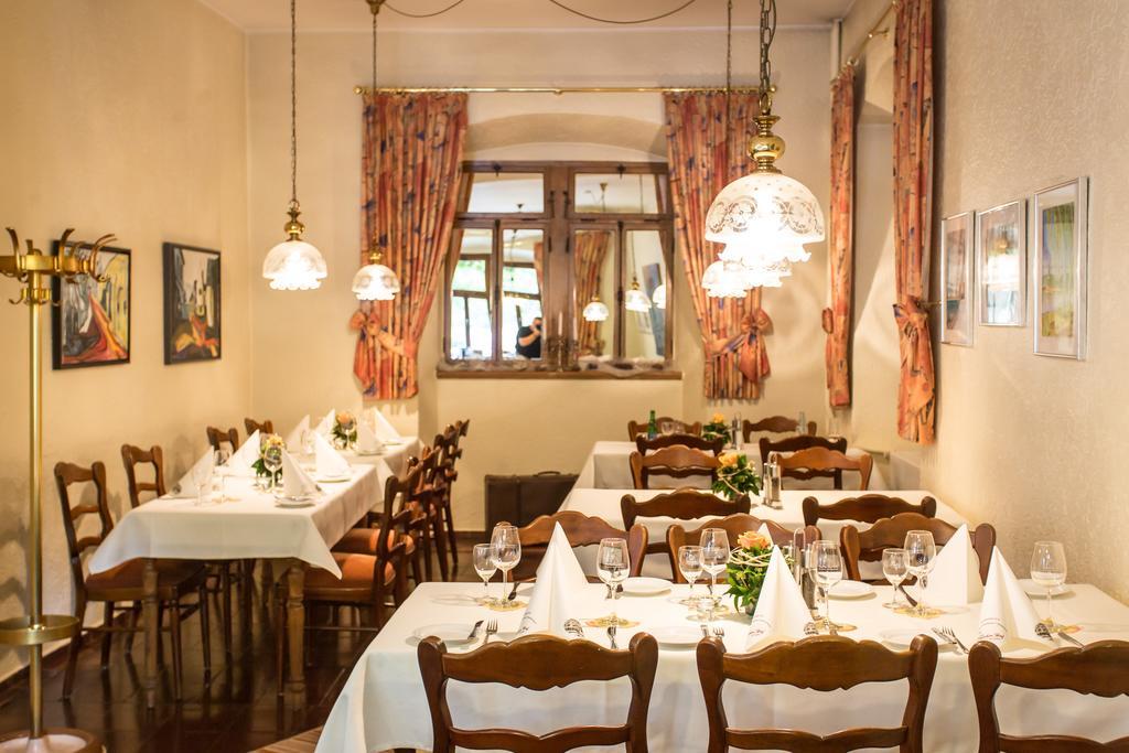 Hotel Leyscher Hof Leutesdorf エクステリア 写真